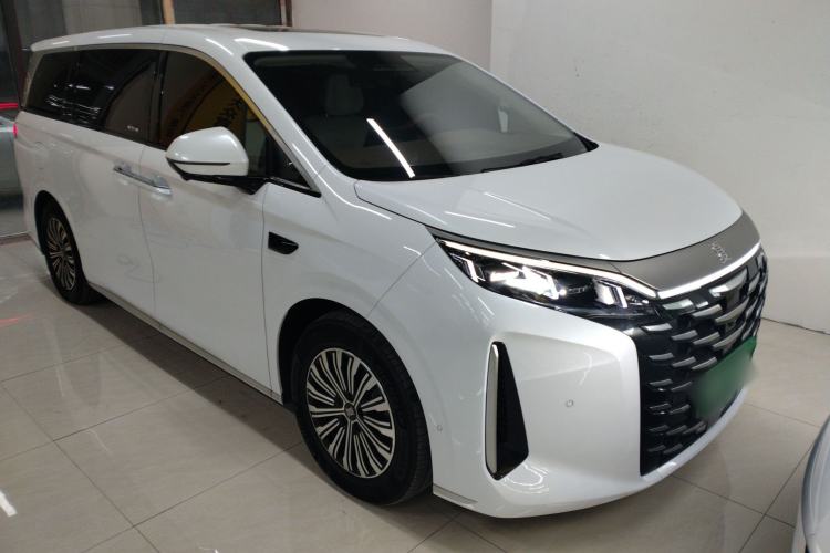 Used BYD Xia 2025 DM-i 1.5T 180km Excellence Model
