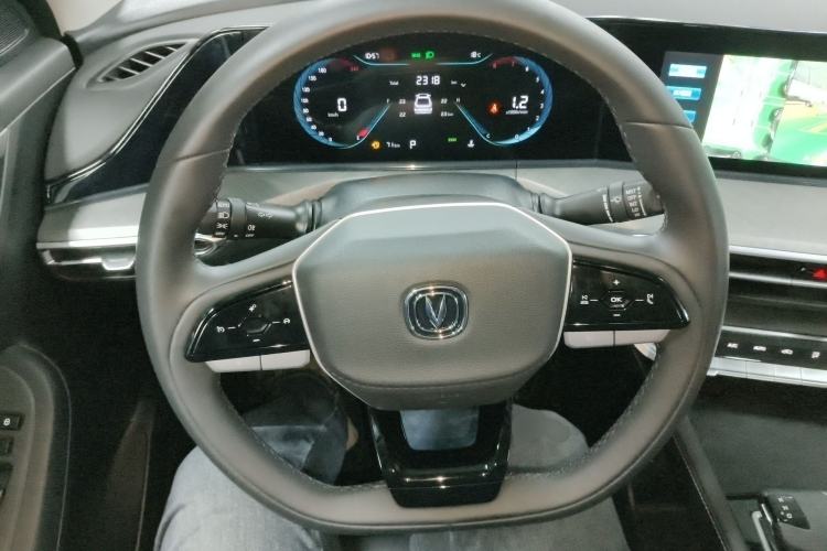 Used Changan Eado 2024 PLUS Blue Whale NE 1.4T GDI DCT High-Energy Edition