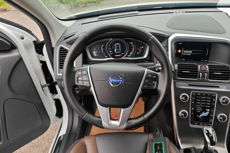 Used Volvo XC60 2016 T5 AWD Zhiyuan Edition
