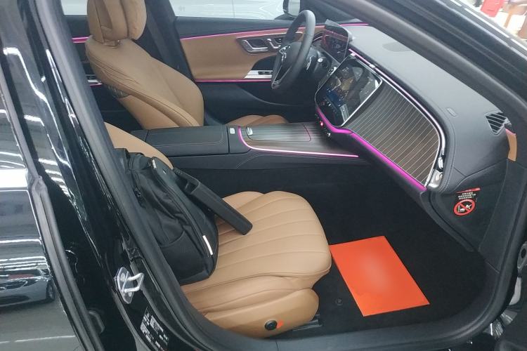 Used Mercedes-Benz E-Class 2025 E 300 L Stylish Model
