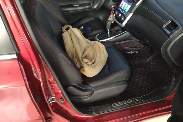 Used Nissan Tiida 2016 1.6L CVT Cool Dynamic Edition