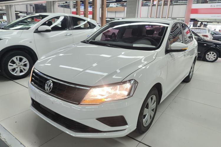 Used Volkswagen Jetta 2017 1.5L Manual Fashion Edition