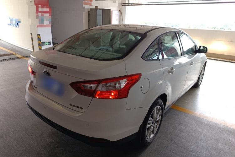 Used Ford Focus 2012 Sedan 1.6L Automatic Comfort Model
