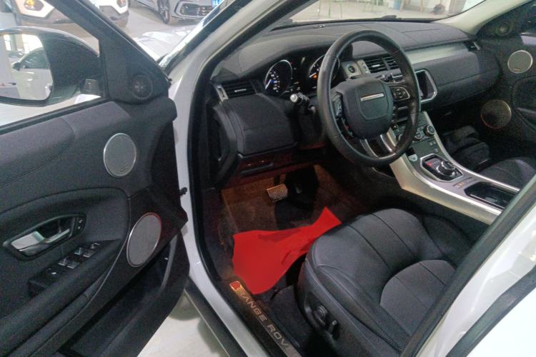 Used Land Rover Range Rover Evoque 2018 240 PS SE Smart Brilliance Edition
