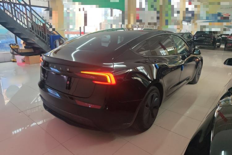 Used Tesla Model 3 2023 Long-Range All-Wheel-Drive Version