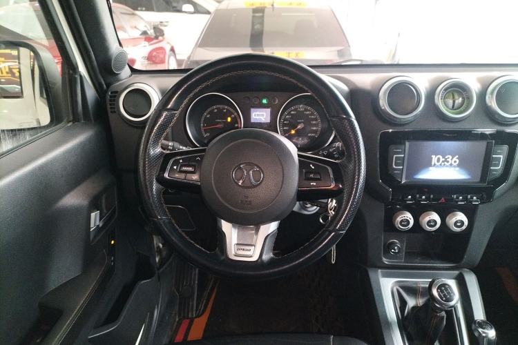 Used  BJ40 2016 40L 2.3T Manual All-Wheel Drive Prestige Edition
