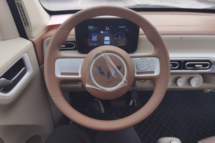 Used Wuling Hongguang MINIEV 2024 3rd Generation 215km Youth Edition
