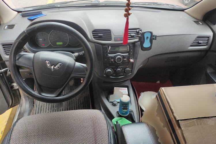 Used Wuling Hongguang 2015 1.2L S Base Model China V Standard
