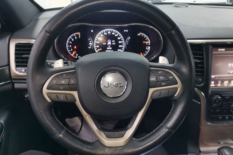 Used  Grand Cherokee 2017 3.0L Comfort Navigation Edition
