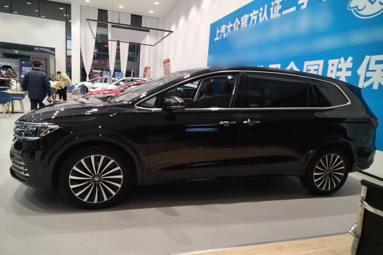 Used Volkswagen Viloran 2024 380TSI Premium Edition