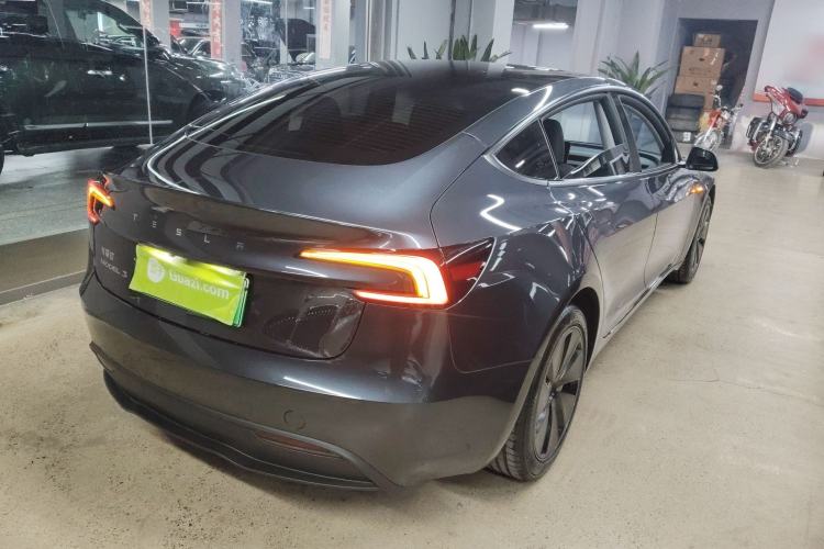 Used Tesla Model 3 2025 Rear-Wheel-Drive Version

