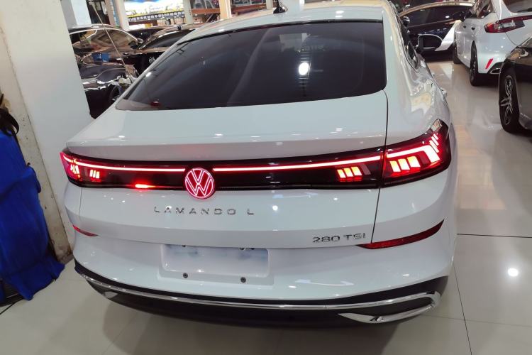 Used Volkswagen Lamando 2022 Lavida L 280TSI DSG Cool & Spicy Edition
