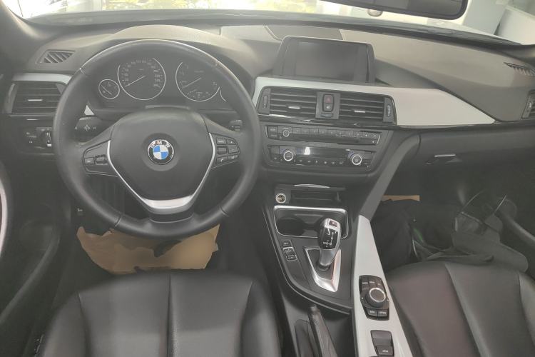 Used BMW 4 Series 2014 420i Convertible Fashion Model