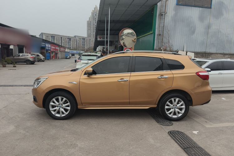 Used Venucia T70 2015 2.0L Manual RuiXiang Edition
