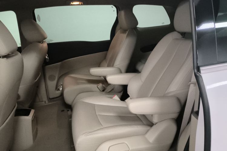 Used Buick GL8 2018 28T Luxury Model China VI Standard
