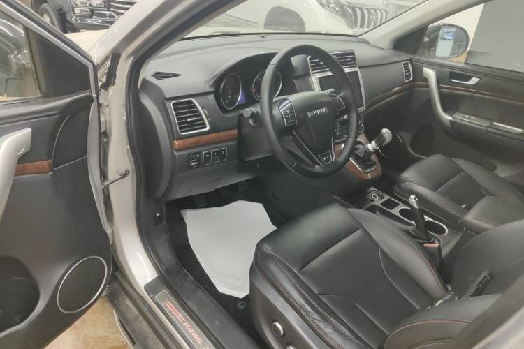 Used Haval H6 2015 Revised Version Sport Edition 1.5T Manual Transmission Two-Wheel Drive Elite Grade