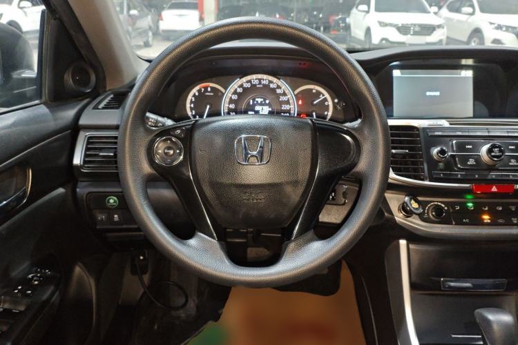 Used Honda Accord 2015 2.0L LX Comfort Edition
