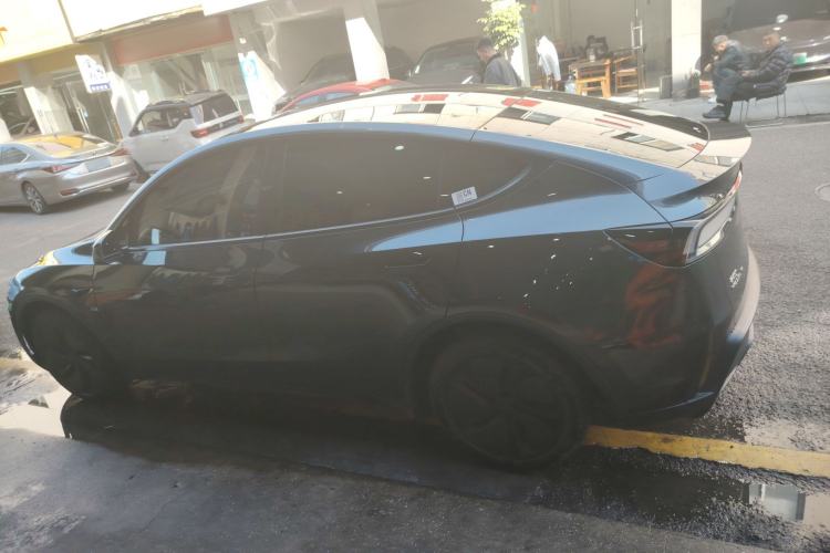 Used Tesla Model Y 2025 Rear-Wheel Drive First Edition