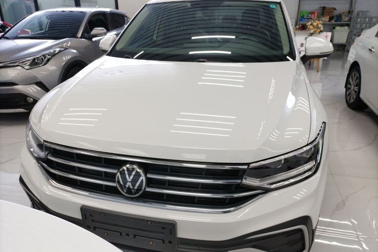 Used Volkswagen Tiguan L 2023 300TSI Automatic Two-Wheel Drive Smart Edition
