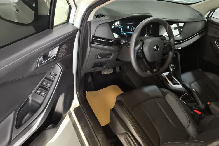 Used Changan CS15 2021 1.5L Automatic Entry-Level Trim
