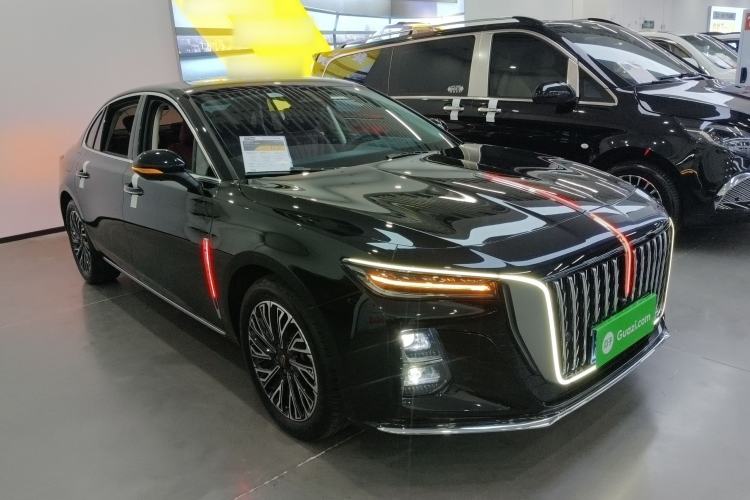 Used Hongqi H5 2025 2.0T Automatic Flag Edition – 500 000 Units Commemorative Version
