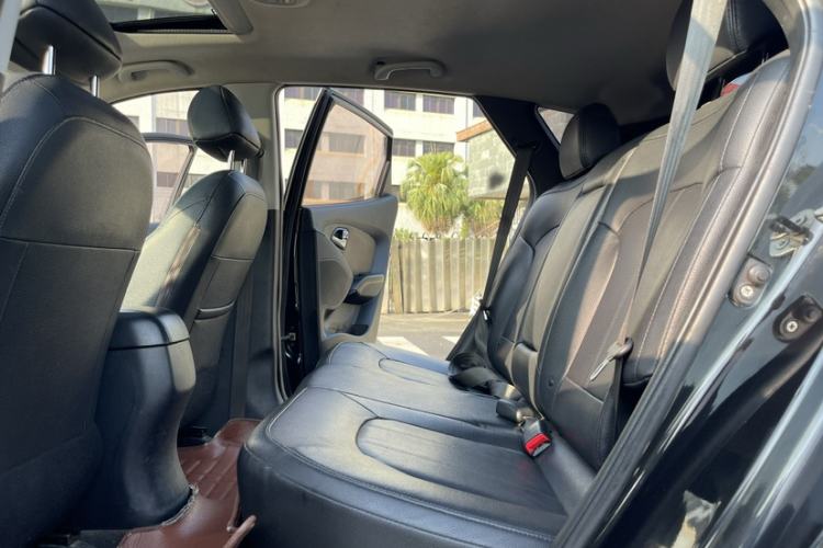 Used Hyundai ix35 2013 2.0L Automatic Two-Wheel Drive Smart GLS China IV Standard
