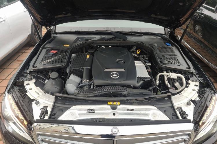 Used Mercedes-Benz C-Class 2015 C 200 L