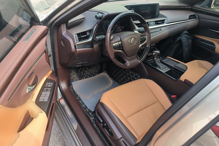 Used Lexus ES 2018 200 Luxury Edition China V Standard
