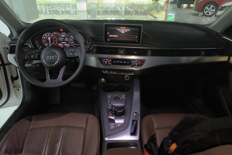 Used Audi A4L 2018 30th Anniversary Edition 40 TFSI Fashion Model