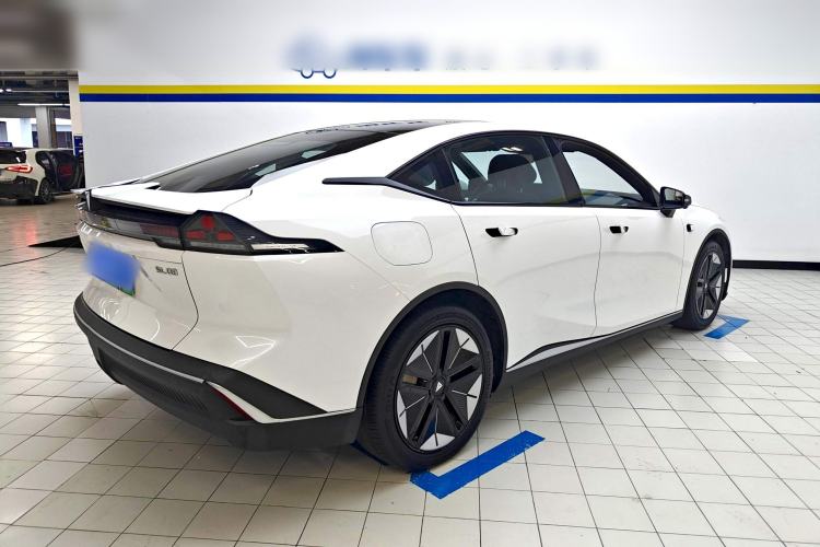 Used  SL03 2023 200Max Range-Extended Version
