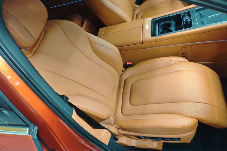 Used Hima AITO M9 2024 Range-Extended Ultra Version 52 kWh 5-Seater Model
