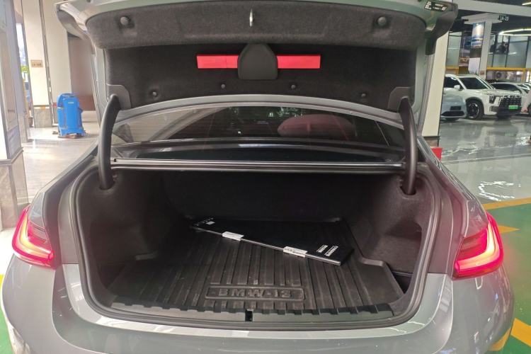 Used BMW i3 2022 eDrive 35 L
