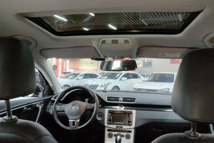 Used Volkswagen Magotan 2015 Facelift 1.8TSI Luxury Model
