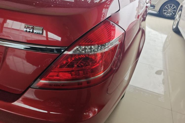 Used Geely Auto Emgrand 2016 Sedan 1.5L CVT Upward Version
