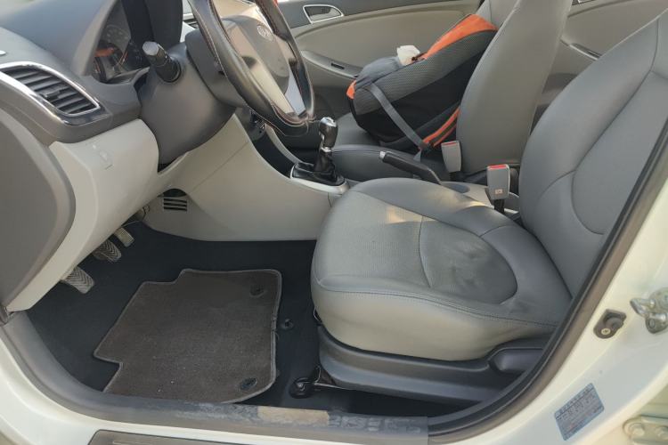 Used Hyundai Verna 2014 1.4L Manual Smart GLS Trim
