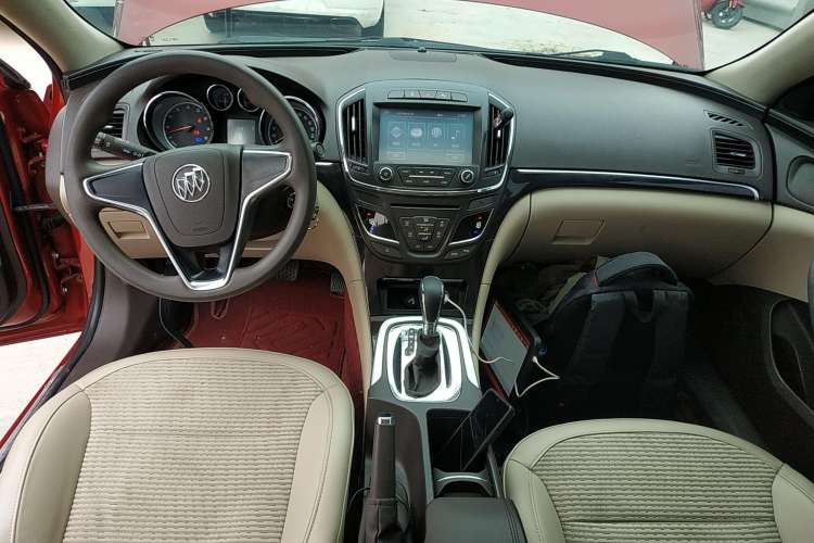 Used Buick Regal 2015 2.0L Leading Fashion Edition
