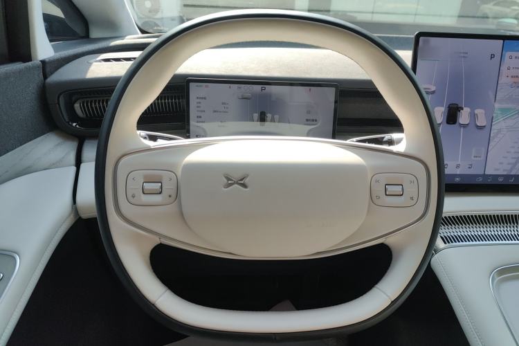 Used XPeng X9 2024 702 Ultra-Long Range Pro
