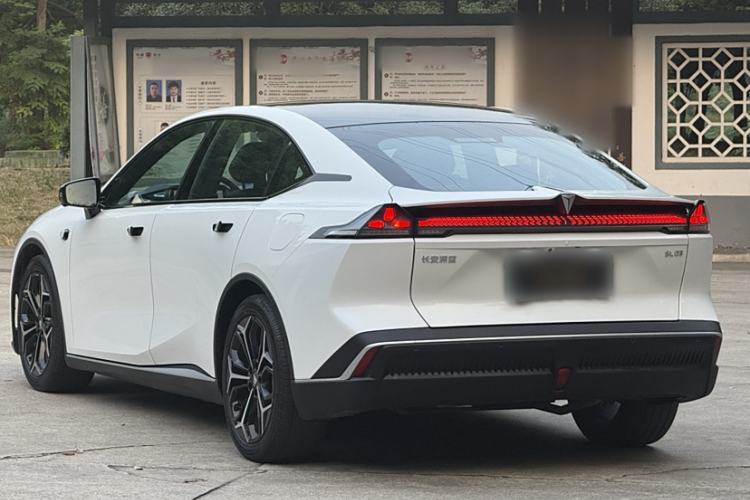 Used  SL03 2023 200Max Range-Extended Version
