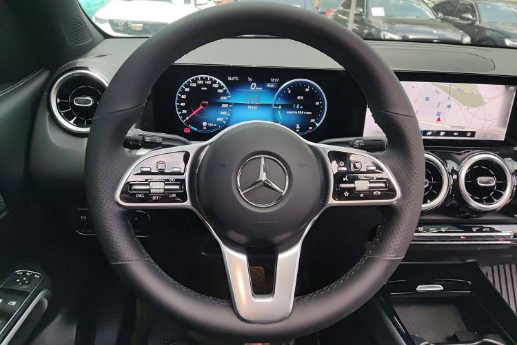 Used Mercedes-Benz GLB 2022 Second Facelift GLB 200 Fashion Edition
