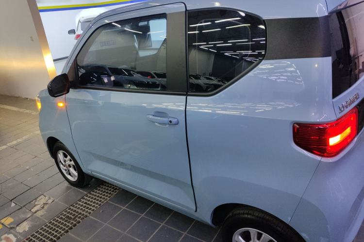 Used Wuling Hongguang MINIEV 2020 Lite Version Lithium Iron Phosphate
