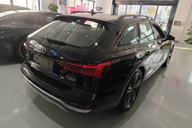 Used Audi A6 (Import) 2024 allroad quattro 55 TFSI Prestige Off-Road Model
