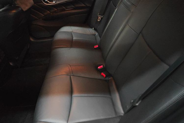 Used Infiniti Q70 2015 Q70L 2.5L Elite Edition
