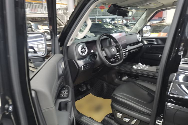 Used Tank 300 New Energy 2025 Hi4-T