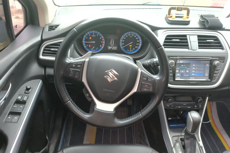 Used Suzuki S-Cross 2014 1.6L CVT Four-Wheel Drive Luxury Version