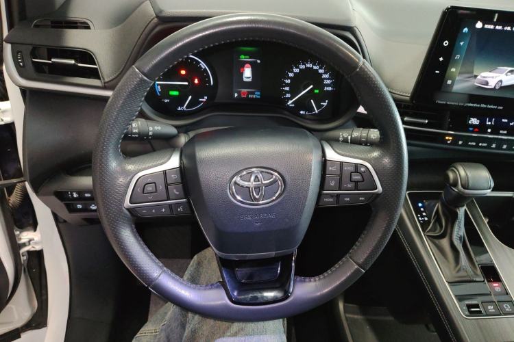 Used Toyota Sienna 2024 2.5L Hybrid Four-Wheel Drive Prestige Edition