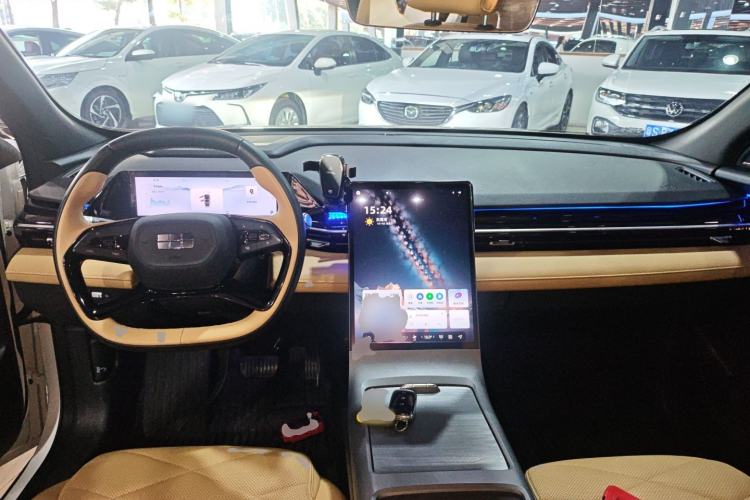 Used  L6 2023 60km PLUS