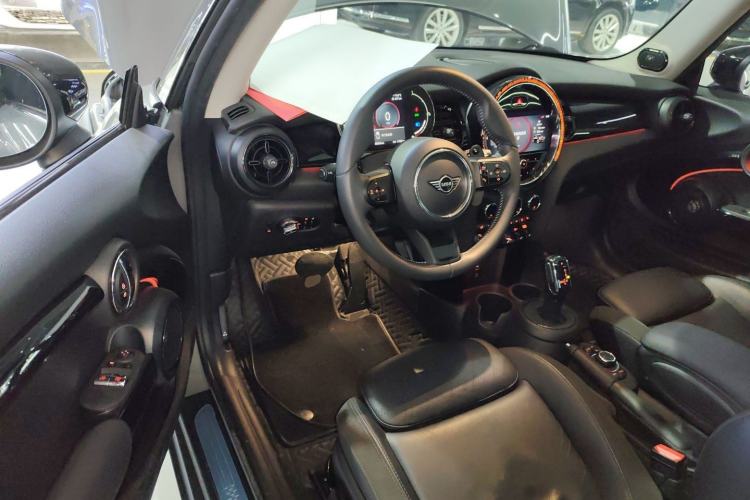 Used MINI MINI 2023 2.0T COOPER S Artist