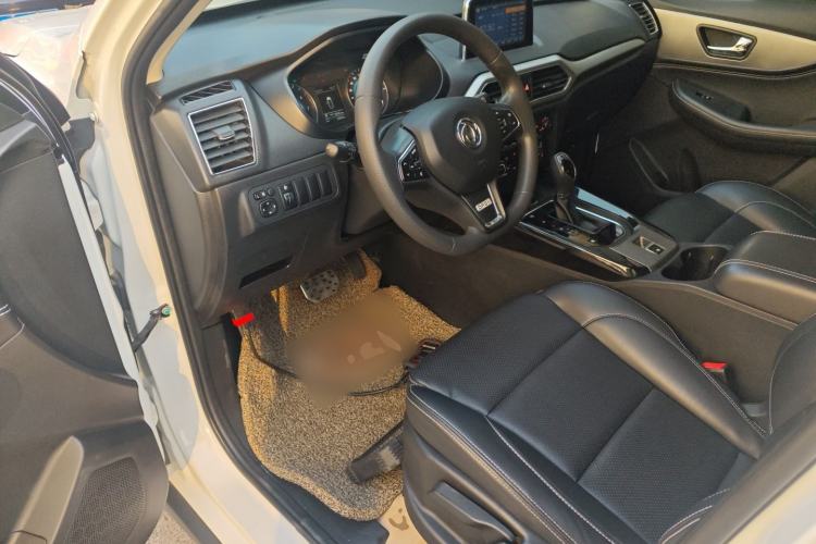 Used Dongfeng Fengon S560 2018 1.8L CVT Elite Model 7 Seats