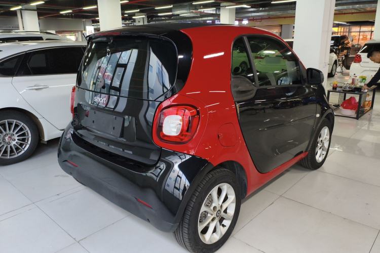 Used  fortwo 2018 1.0L 52kW Hardtop Dynamic Version China V

