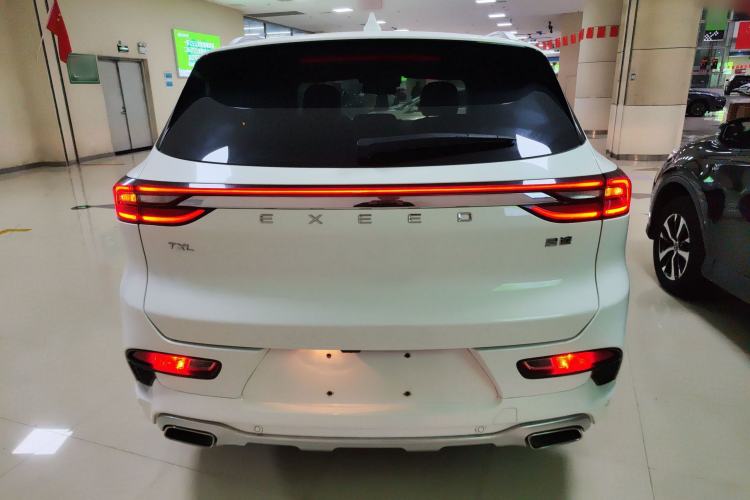 Used  Lingyun 2019 1.6T Two-Wheel Drive Diamond Edition
